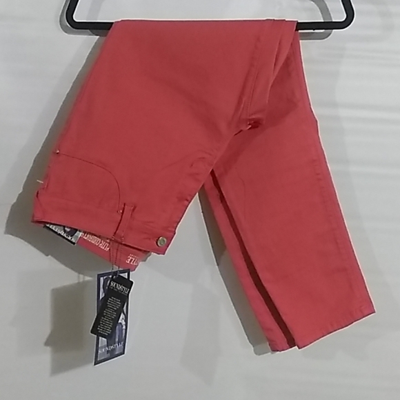Soundstyle Denim - Soundstyle Jessie Jegging Ankle Jeans NWT